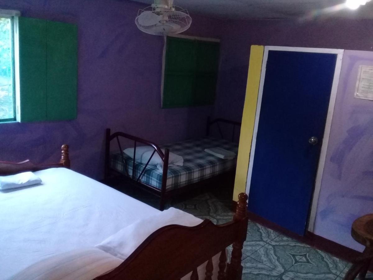 Hostal Maria Rivas Exterior photo