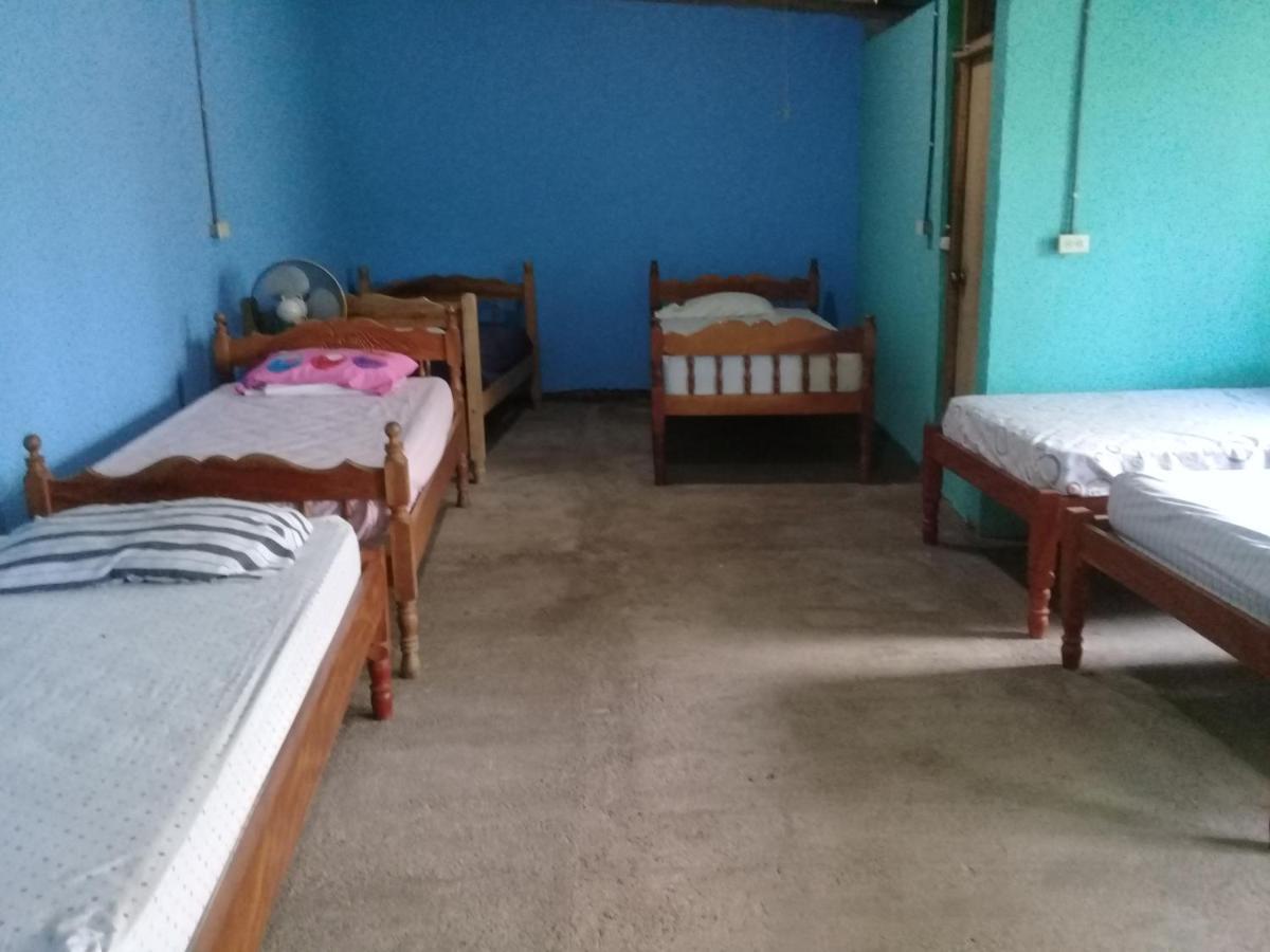 Hostal Maria Rivas Exterior photo