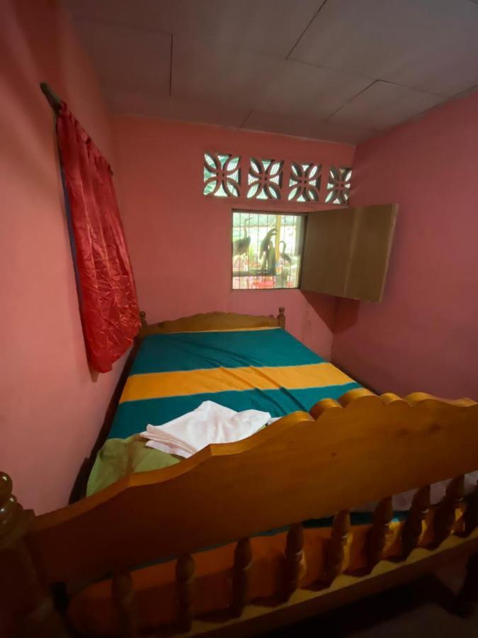 Hostal Maria Rivas Exterior photo