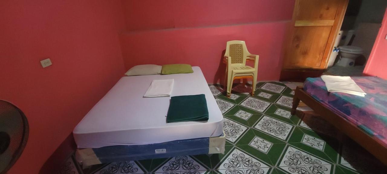 Hostal Maria Rivas Exterior photo