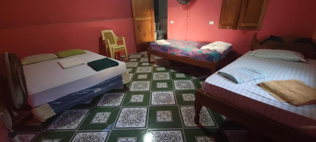 Hostal Maria Rivas Exterior photo
