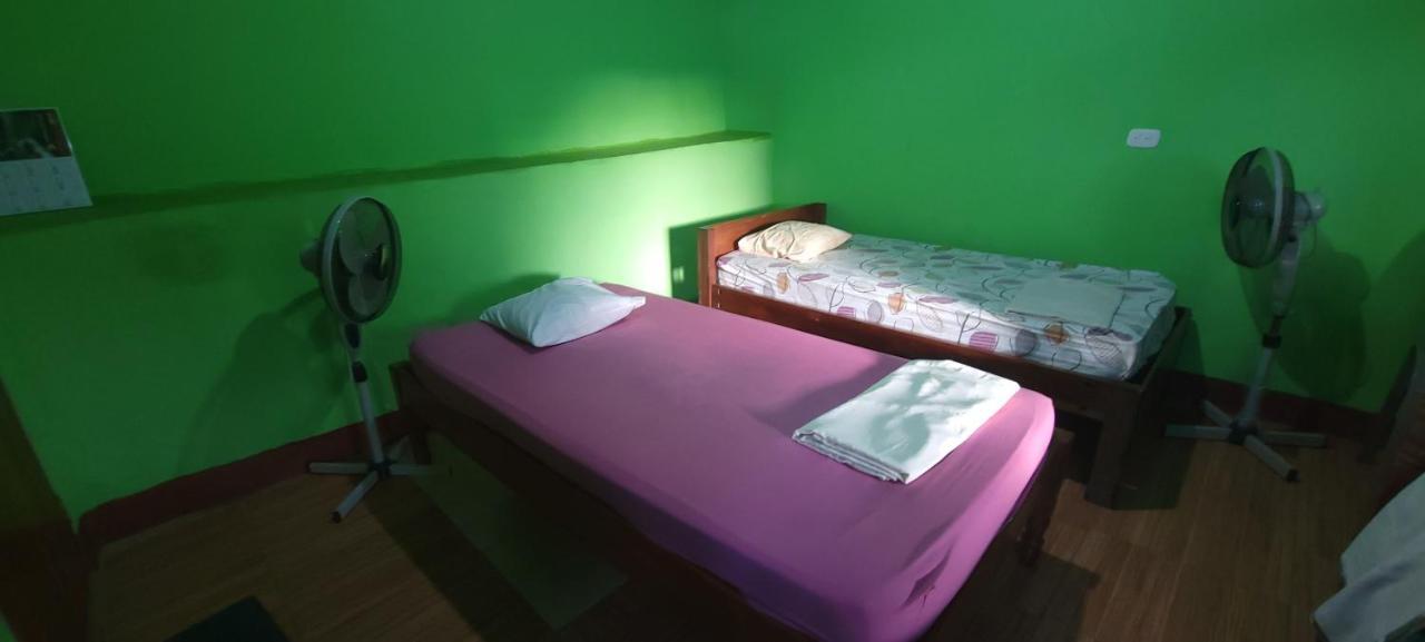 Hostal Maria Rivas Exterior photo