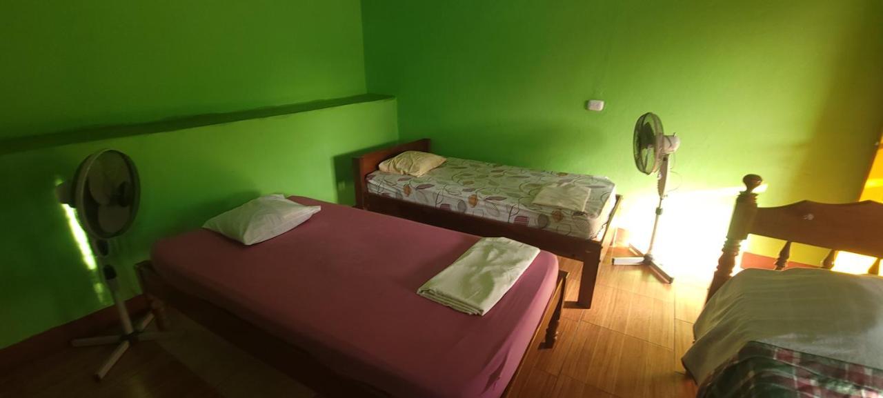 Hostal Maria Rivas Exterior photo