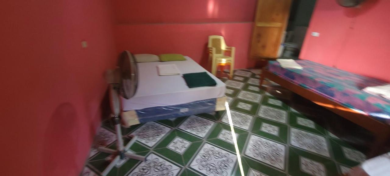 Hostal Maria Rivas Exterior photo